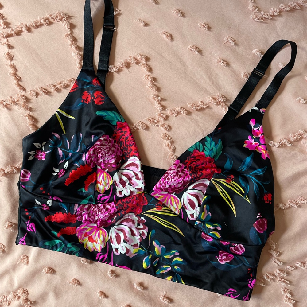 Satin floral bralette SZ MEDIUM